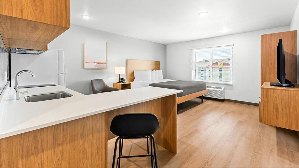 Livaway Suites Tri-Cities-Річленд Екстер'єр фото